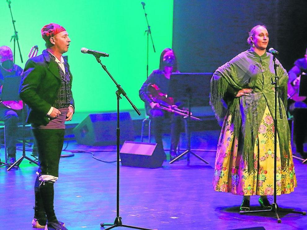 Roberto Ciria y Sofía Bueno cantaron juntos.