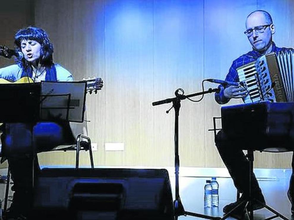 Elena Martínez y Chabier Crespo.