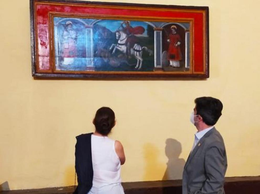 Luis Felipe observa la restauración