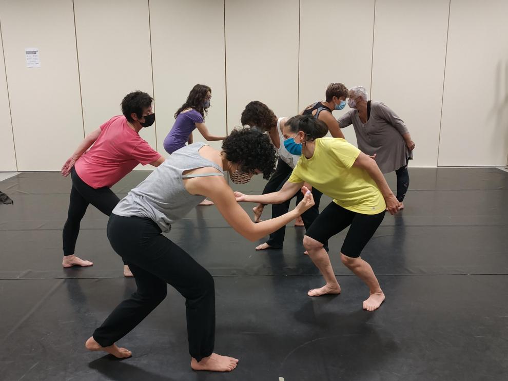 Las bailarinas del Taller de Danza Contemporánea.
