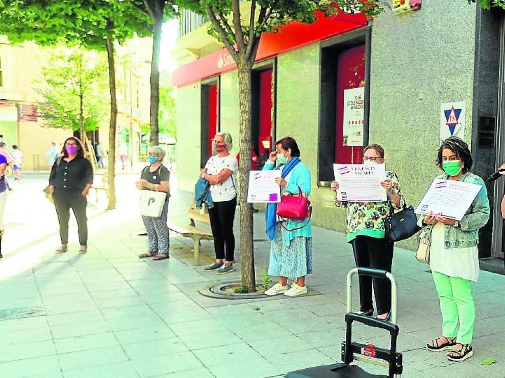 Imagen de la concentración convocada en Huesca