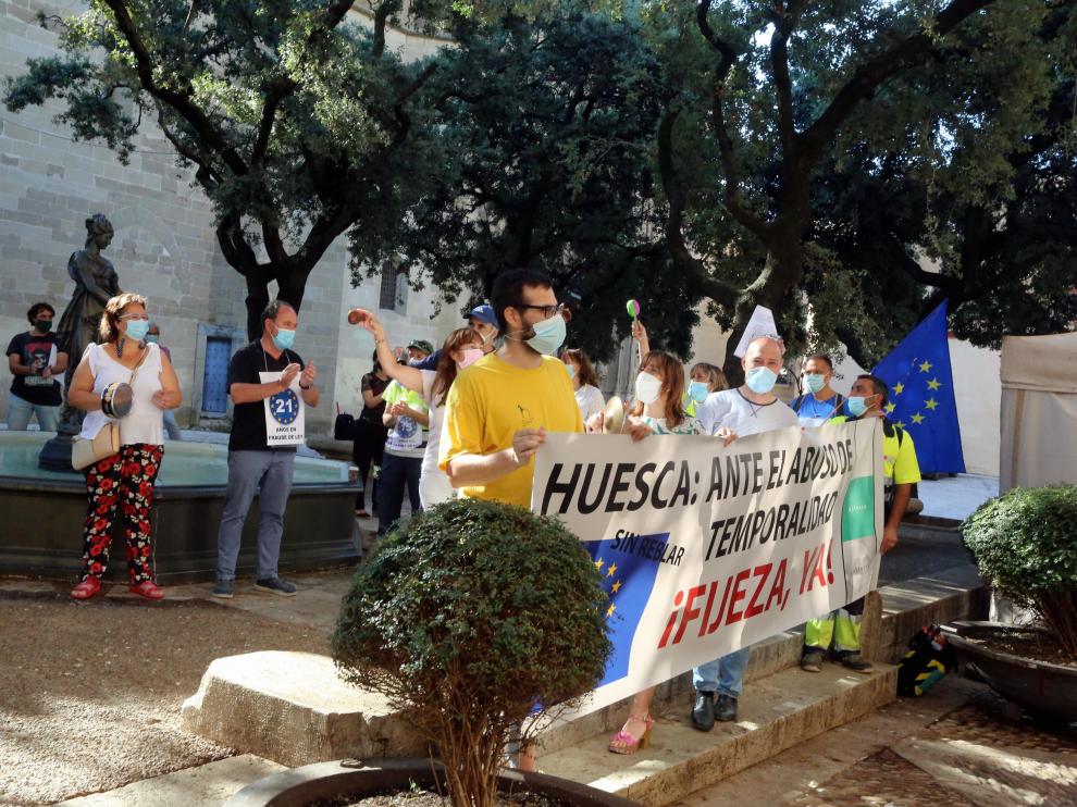 La plaza de la Catedral fue el escenario este viernes de una nueva concentración de los trabajadores públicos.
