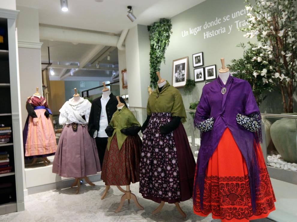 La riqueza de la indumentaria tradicional se extiende por toda la provincia de Huesca.
foto pablo segura
11 - 8 - 21