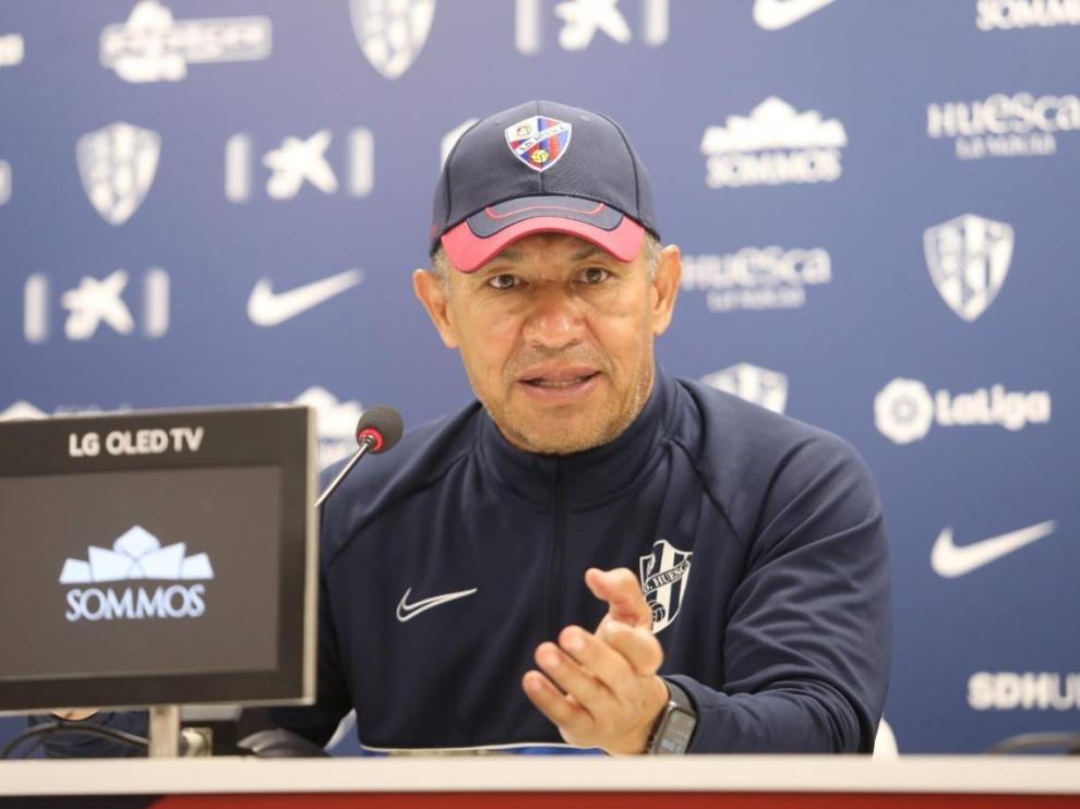 Nacho Ambriz,durante la rueda de prensa de este sábado.