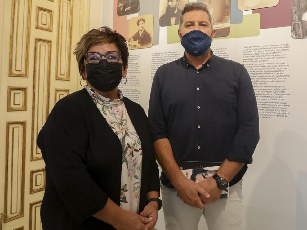 Elisa Sancho y Alberto Sabio, en la presentación del actualizado espacio.