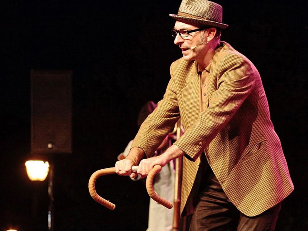 Gato Negro Teatro presenta Malabrocca en el Centro Cultural Manuel Benito.