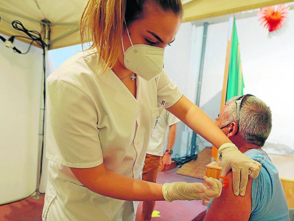 El 25 de octubre sería la fecha fijada para comenzar a administrar la dosis de refuerzo.