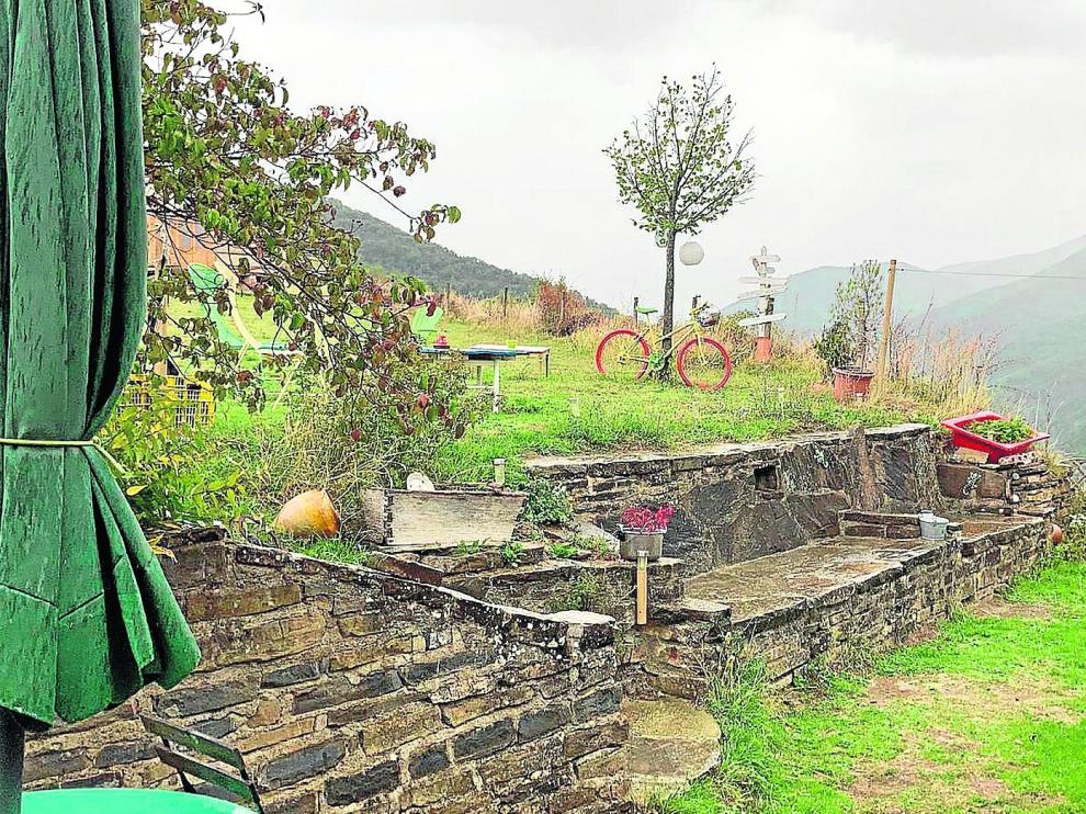 Lastiesas Altas ofrece tranquilidad al visitante en la ‘Posada naturista’.