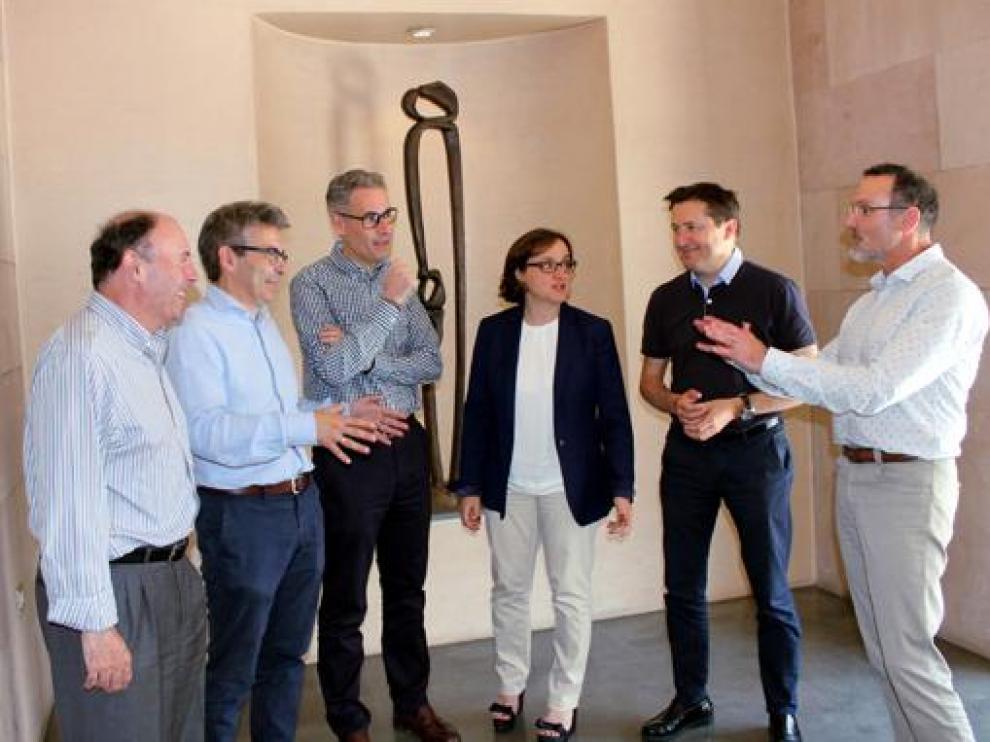 Reunión en los inicios del programa Mentoring en 2018, con José María Vilas, Roberto Garzo, Javier Pardiño, Isabel Montals, Víctor Alfaro y Pedro Salas, en la Diputación Provincial.