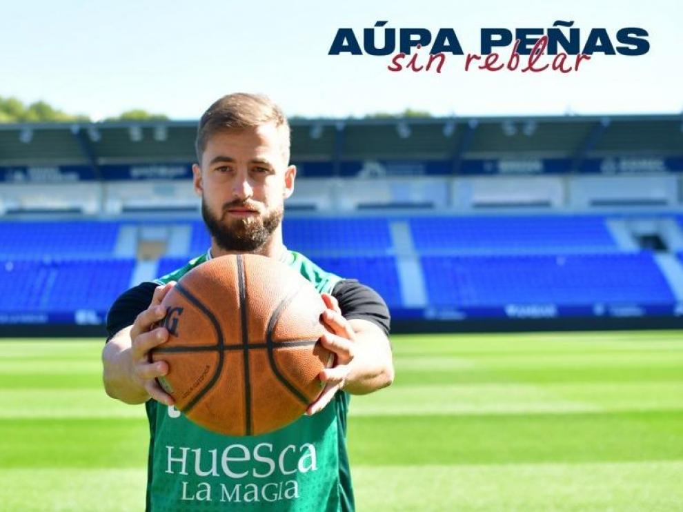Jorge Pulido, con la camiseta del Levitec Huesca La Magia.