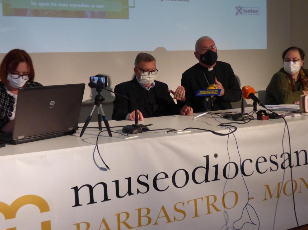 Ascen Lardiés, José Huerva, Ángel Pérez y Marta Calavera, en la rueda de prensa de este miércoles.