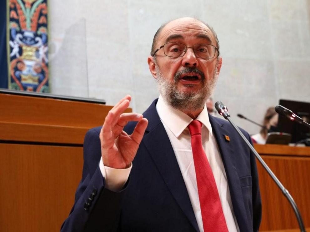 El presidente de Aragón, Javier Lambán, durante su intervención en la segunda sesión del Debate del estado de la comunidad autónoma.