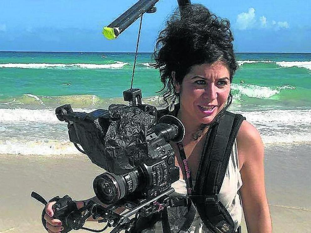 Laura Sipán trabaja con la cámara desde hace unos 15 años.
