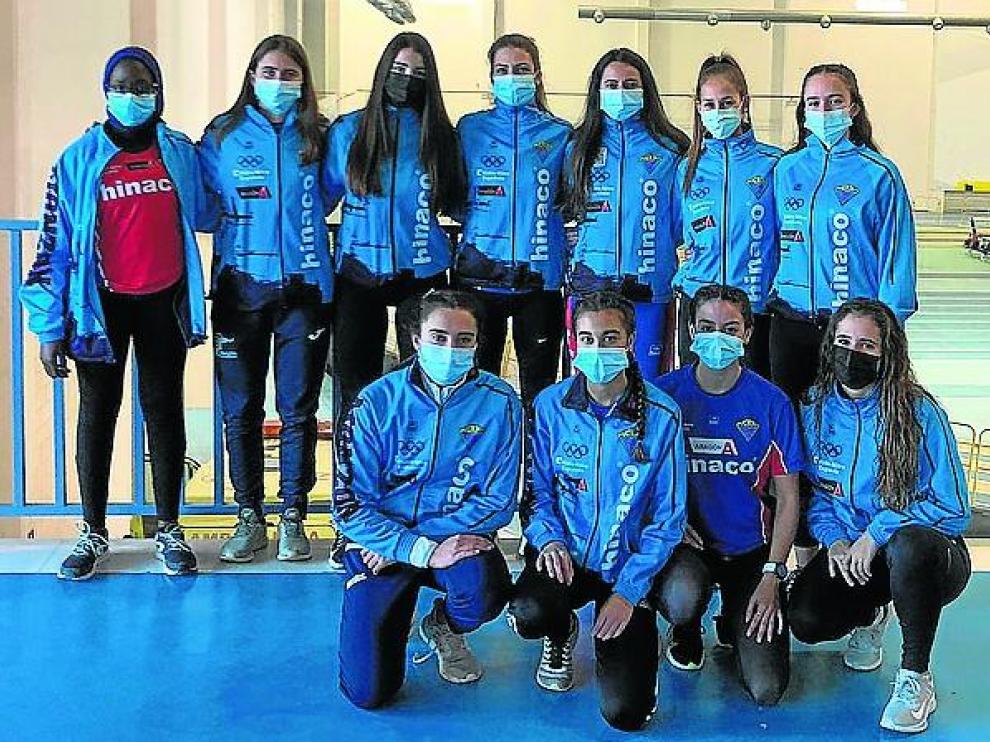 El equipo femenino de Hinaco en Antequera, liderado por Laura Pintiel.