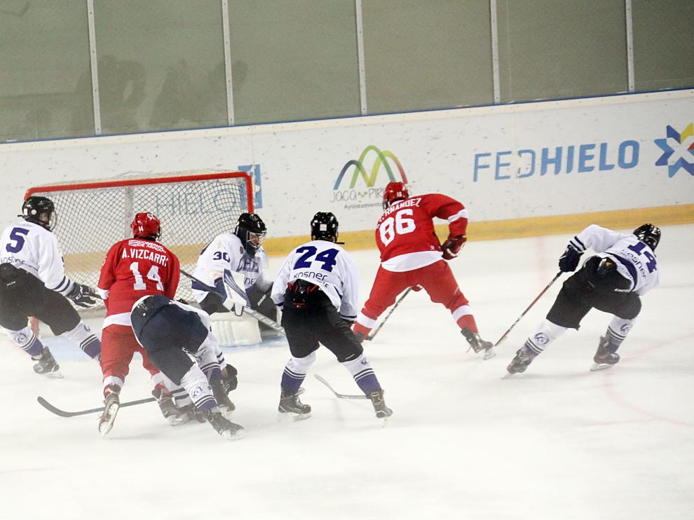 Partido disputado en septiembre el Club Hielo Jaca y el Kosner Club Hielo Huarte.