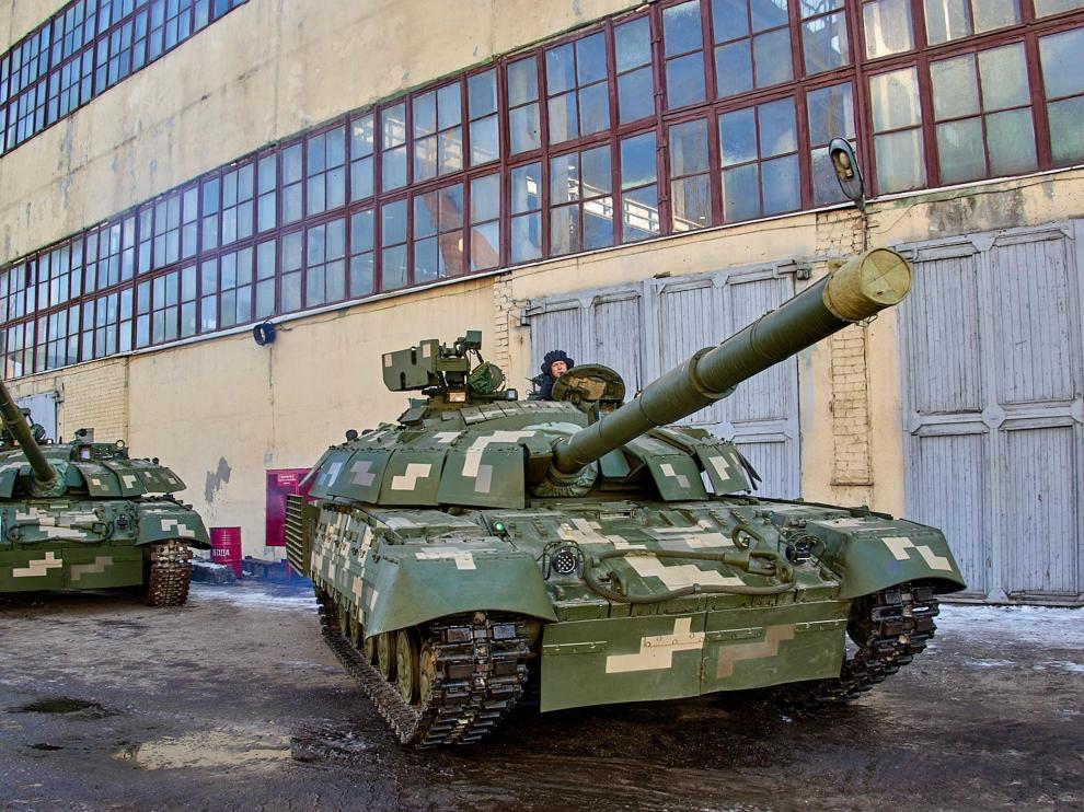 La presencia de tanques es una constante en numerosos rincones de Ucrania. UKRAINE RUSSIA CRISIS