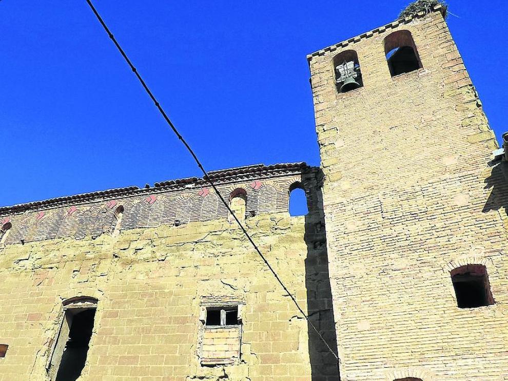 Fachada del Palacio de los Altarriba, en Permisán.