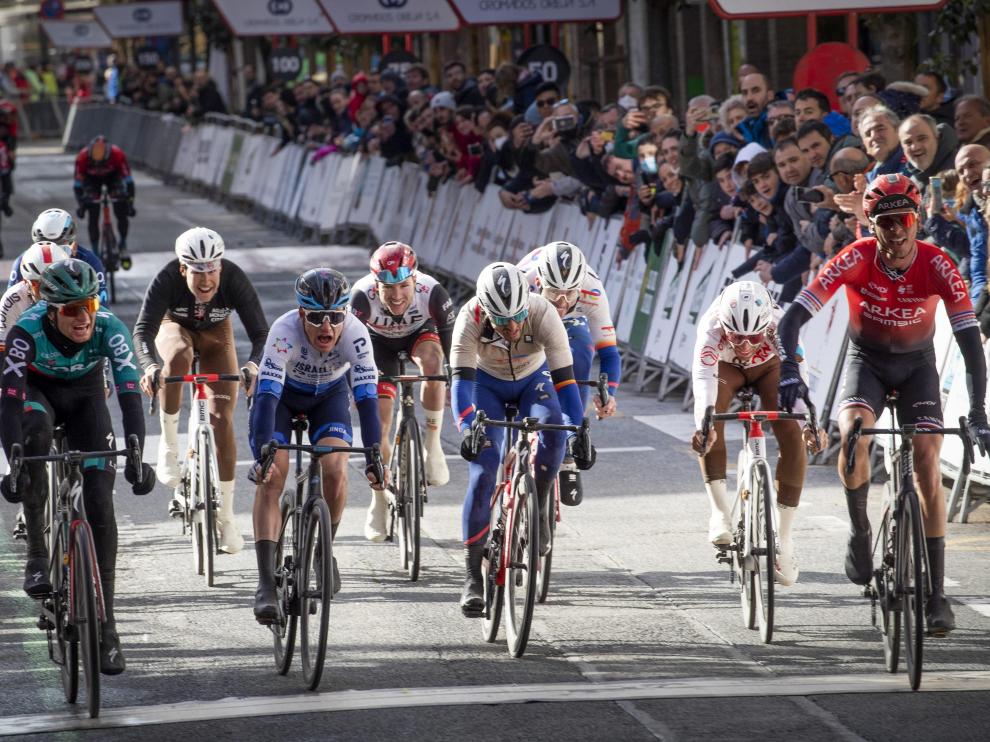 Barguil se levanta viéndose ganador, con Barceló, muy al fondo, otra vez cerca de los primeros.