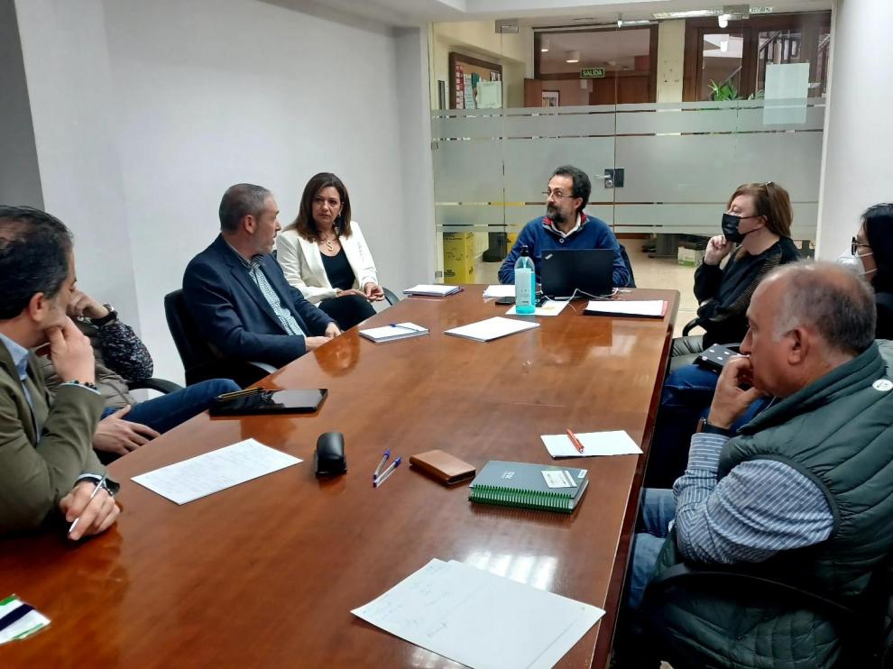 Adesho-Hoya de Huesca, Ceder Oriental y Ceder Monegros han suscrito un acuerdo con CaixaBanc para realizar el proyecto.