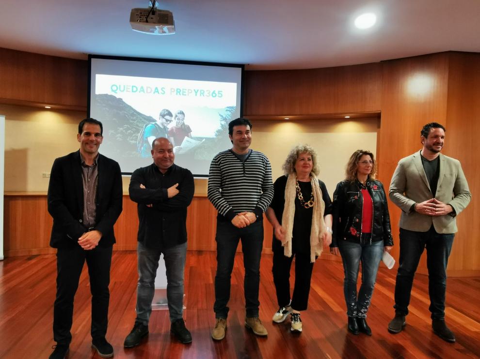Daniel Gracia, Santos Navarro, Roberto Orós, María Jesús Morera, Patro Manzano y Carlos Díaz, en la presentación