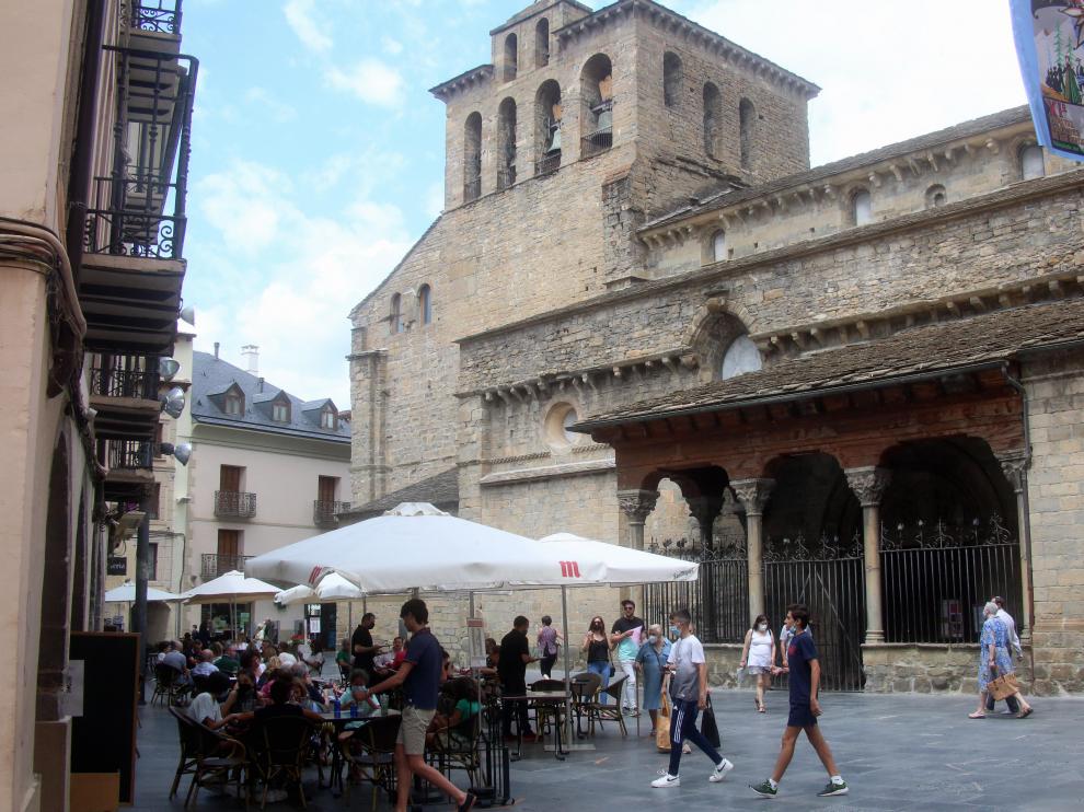 Catedral de Jaca, en pleno casco histórico.