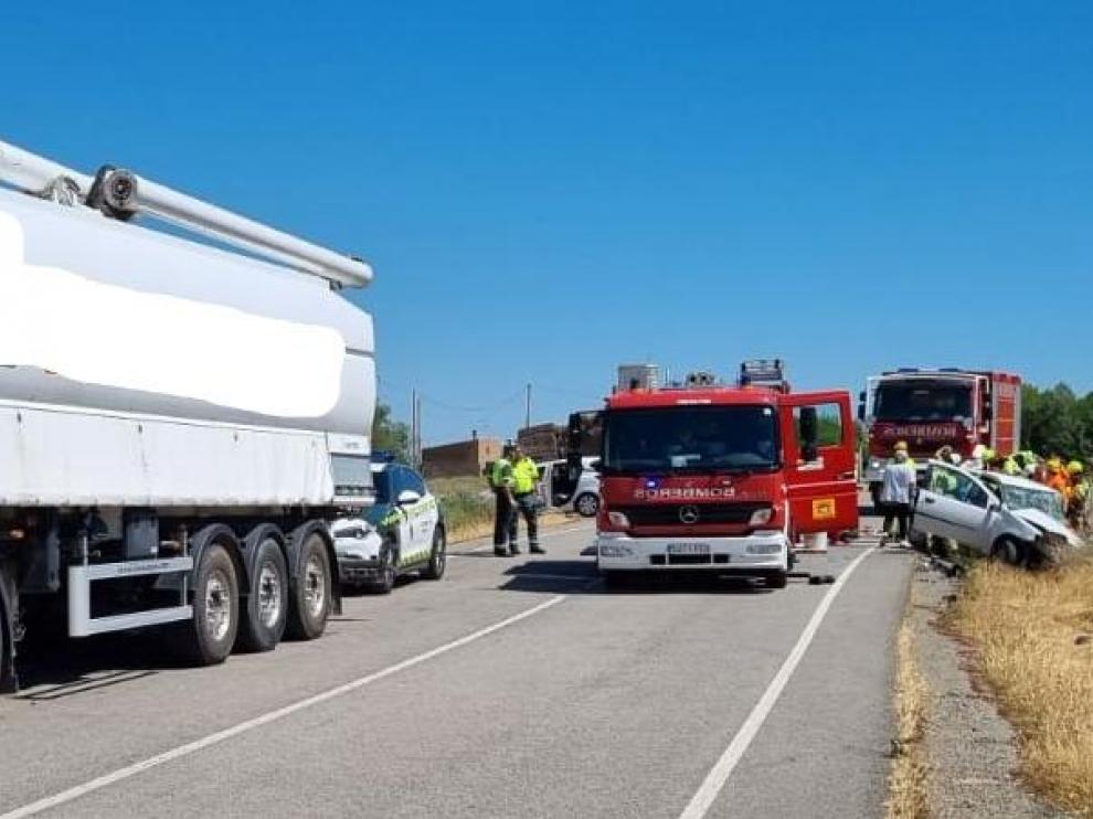 Vehículos implicados en el accidente mortal ocurrido este viernes en Chalamera.