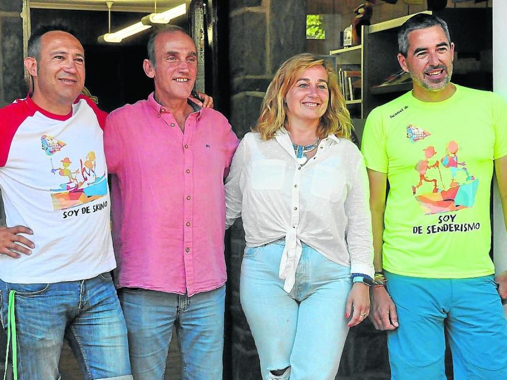 David Seguido (trabajador de la oficina), Alberto Ayora, Olvido Moratinos e Íñigo Ayllón.