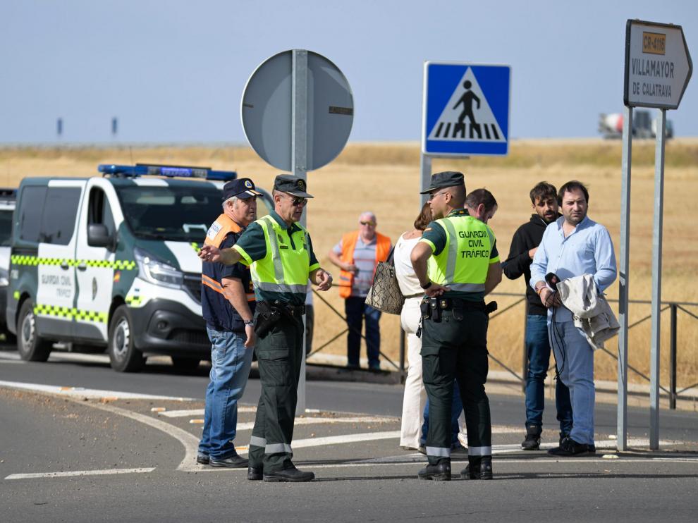 Agentes de la Guardia Civil en el lugar de los hechos.