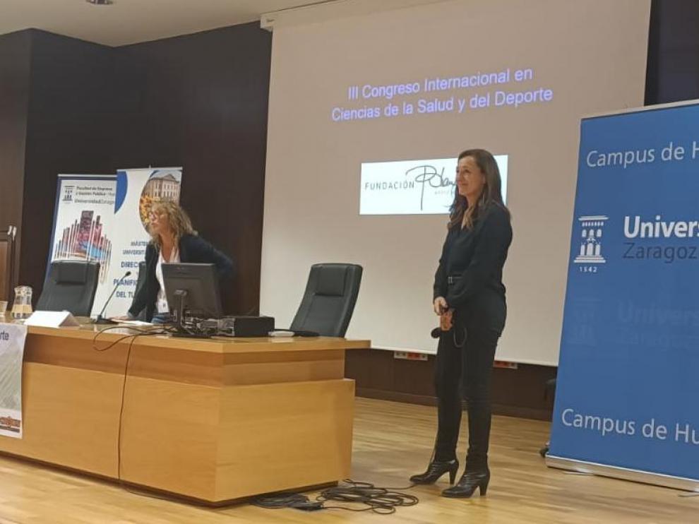 La exesquiadora Lola Fernández ofreció la última sesión del tercer congreso en el Campus de Huesca