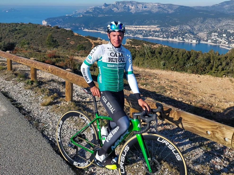 Fernando Barceló continuará como profesional con el Caja Rural al menos dos años más