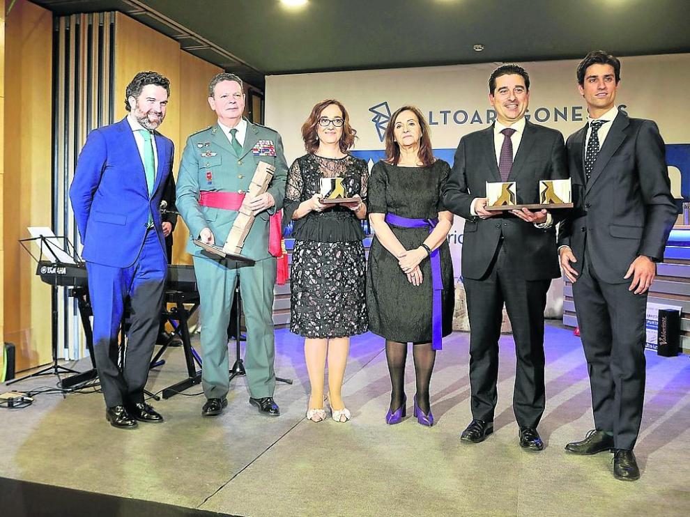 Íñigo de Yarza junto a Laurentino Ceña, Eva Cabrero, Carmen Sánchez, Fernando Moragas y David Asensio (2019).