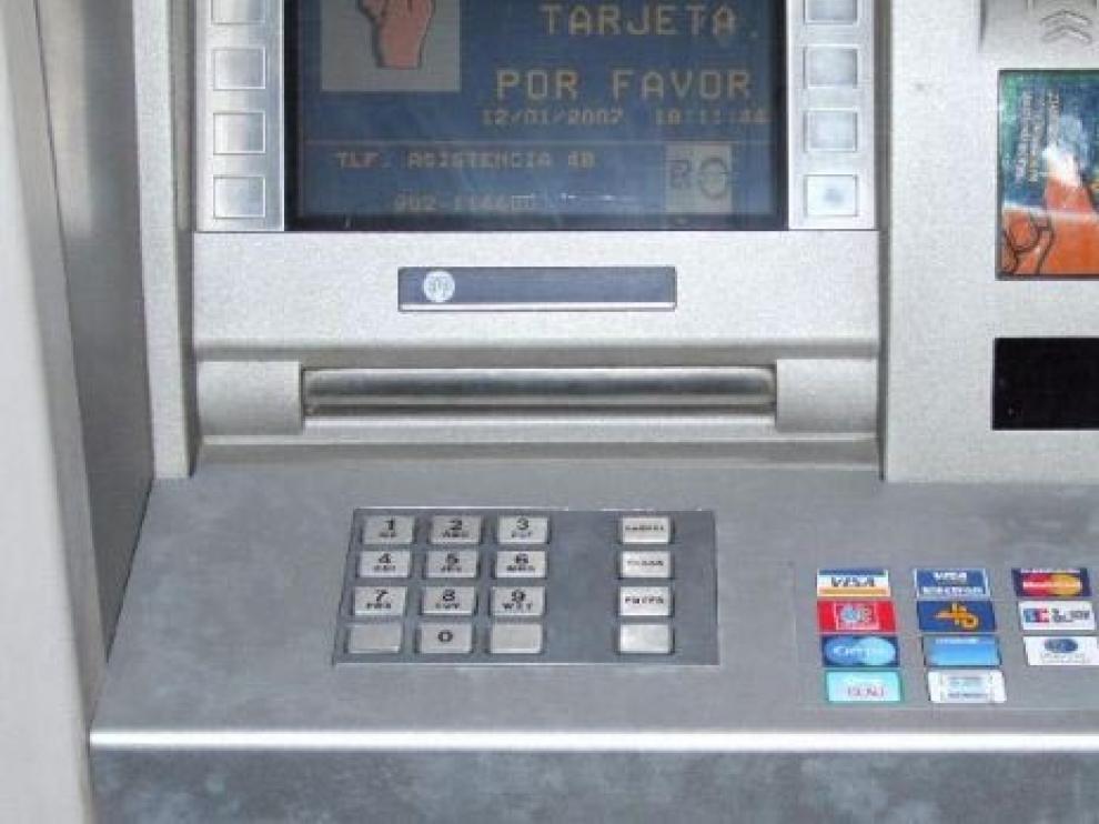 Casi un 5% de los aragoneses no tiene cajeros en sus núcleos
