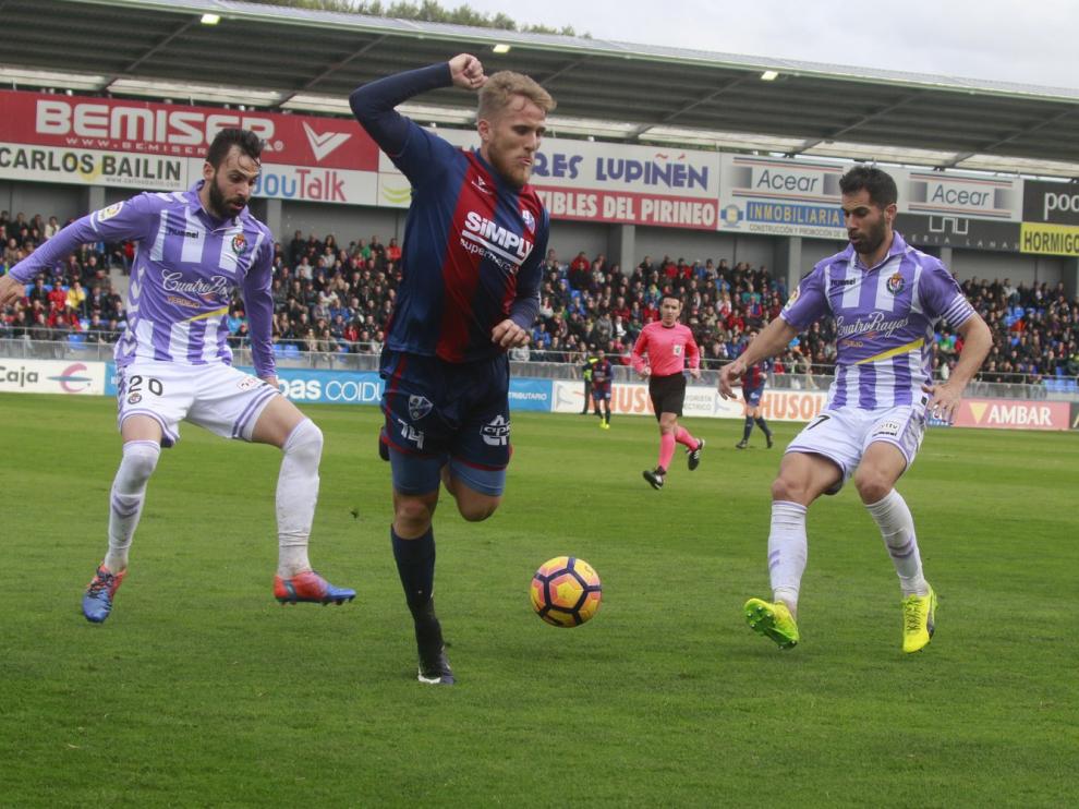 El Valladolid no ha ganado en El Alcoraz en Liga