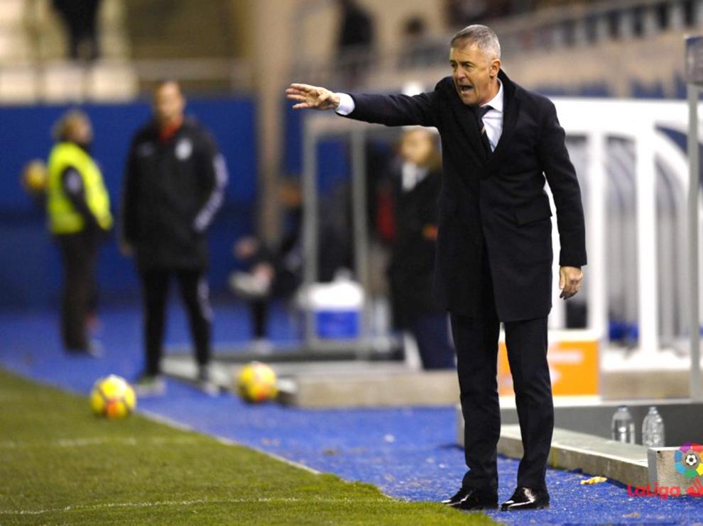 Lucas Alcaraz, entrenador del Albacete: "El Huesca es un equipo combinativo y bastante reconocible"