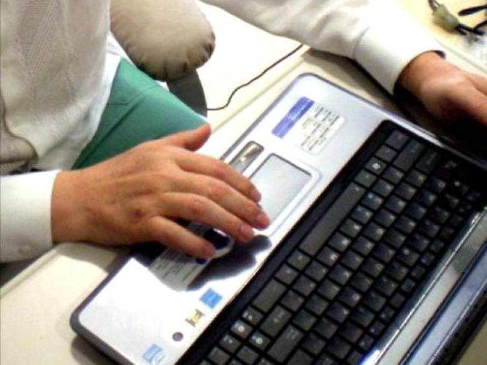 Jacetania y Alto Gállego comienzan a recuperar la conexión telefónica y de internet