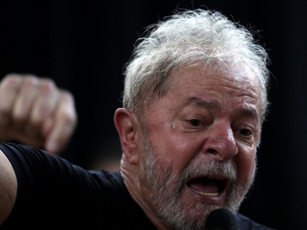El expresidente de Brasil Lula da Silva deja la cárcel para asistir al entierro de su nieto