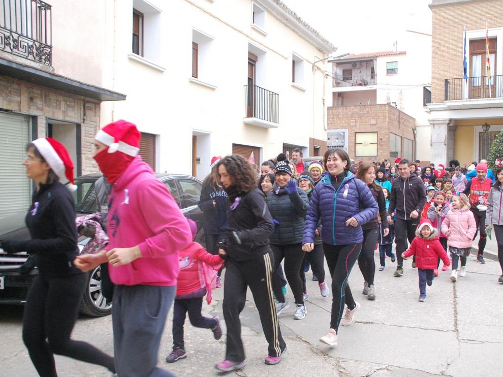 Casi trescientos sariñenenses participan en la XI Carrera de San Silvestre