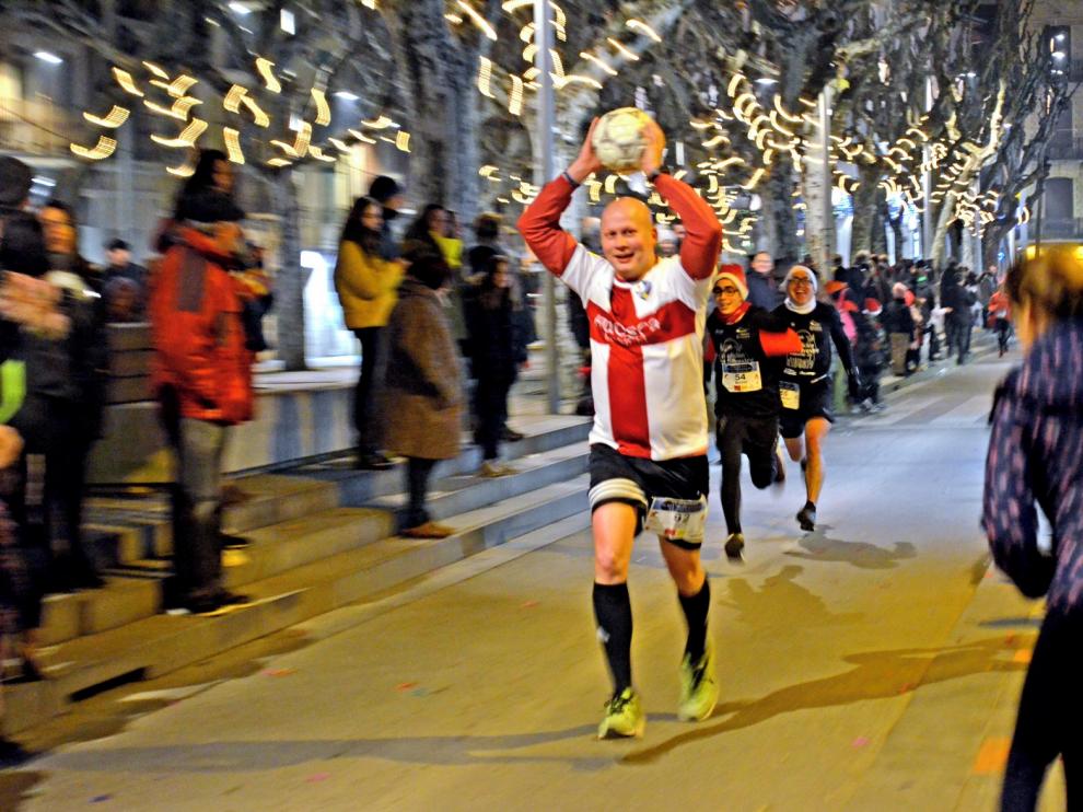 Saludas y García ganan en la San Silvestre de Barbastro