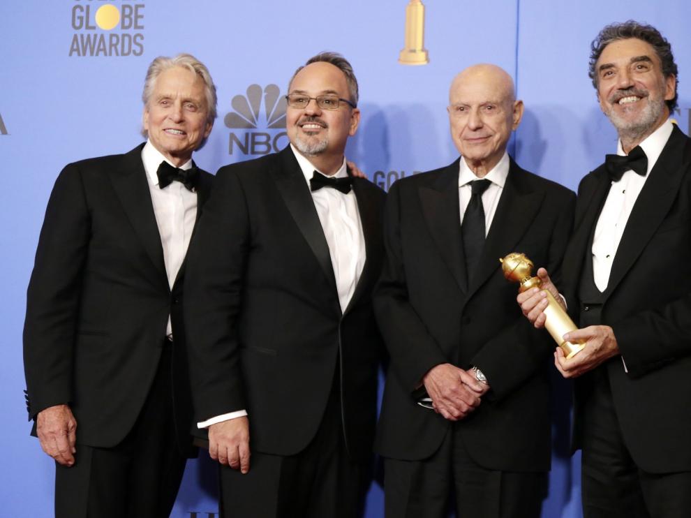 TELEVISIÓN: Los Globos de Oro bendicen a "El método Kominsky " y despiden a "The Americans"