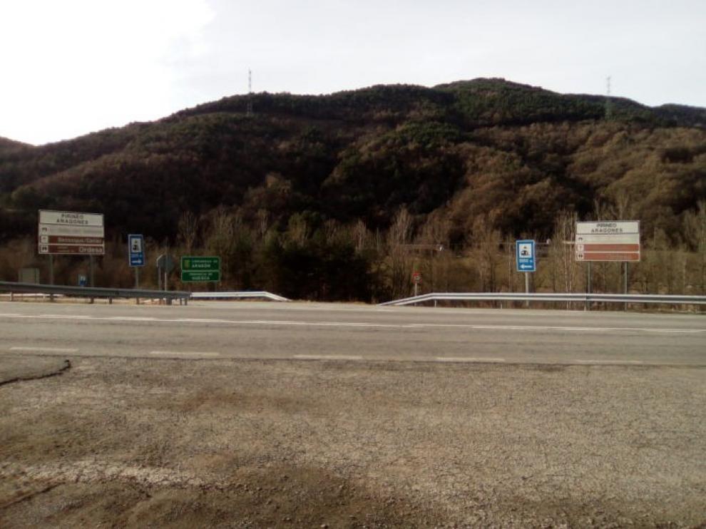 CHA pide la mejora de la seguridad en el cruce carretero de Montanuy