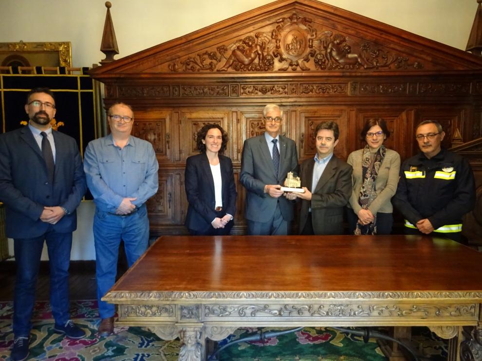 Reconocimiento a Andrés Fernández del Río tras dejar la jefatura provincial de Tráfico
