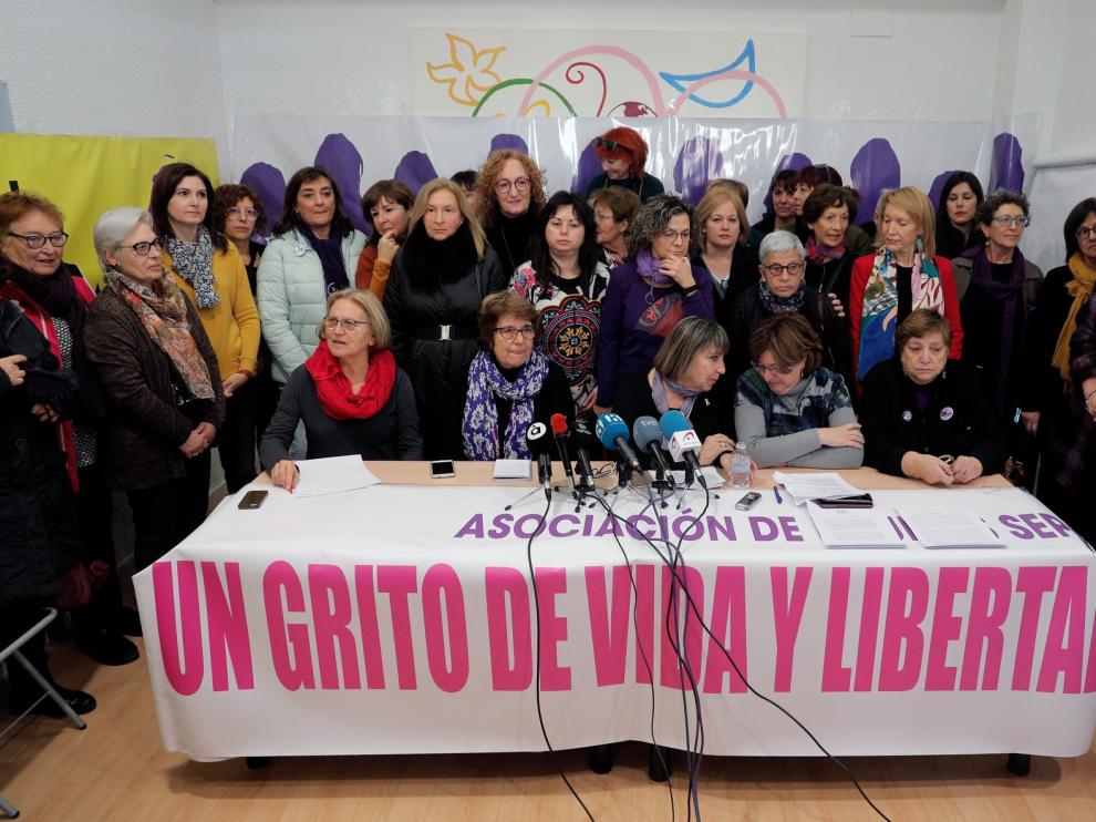 "Ni un paso atrás", el lema de la movilización de las asociaciones feministas