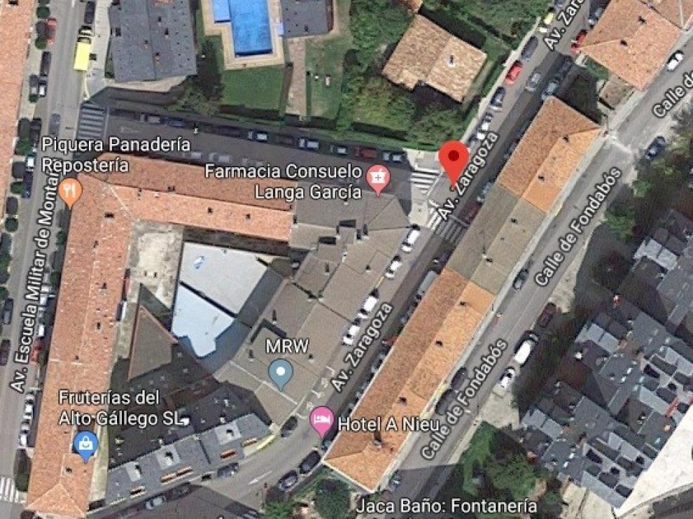 Jaca comienza las obras de mejora de las aceras de la avenida Zaragoza