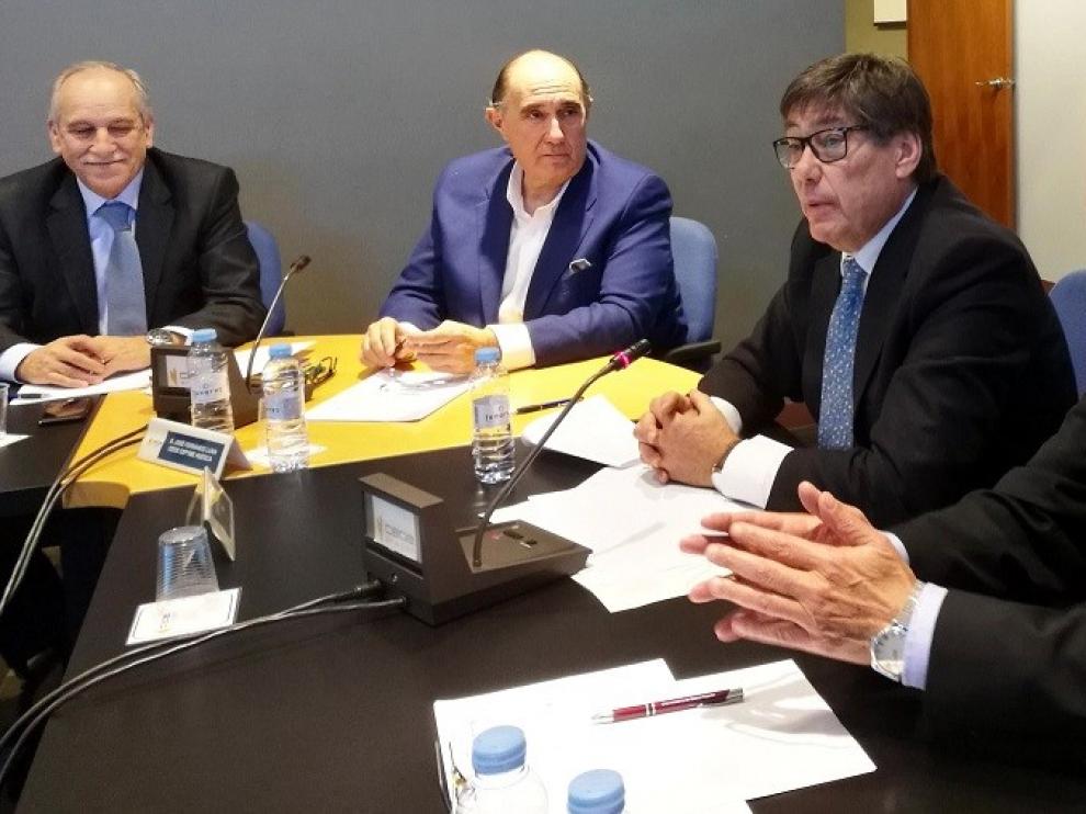 Aliaga comparte propuestas con Ceoe Aragón, que ve de "sentido común"