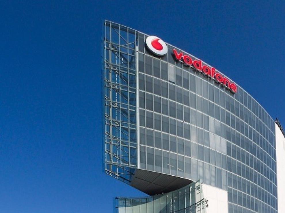 Vodafone España plantea despedir hasta 1.200 empleados, el 24 % de plantilla