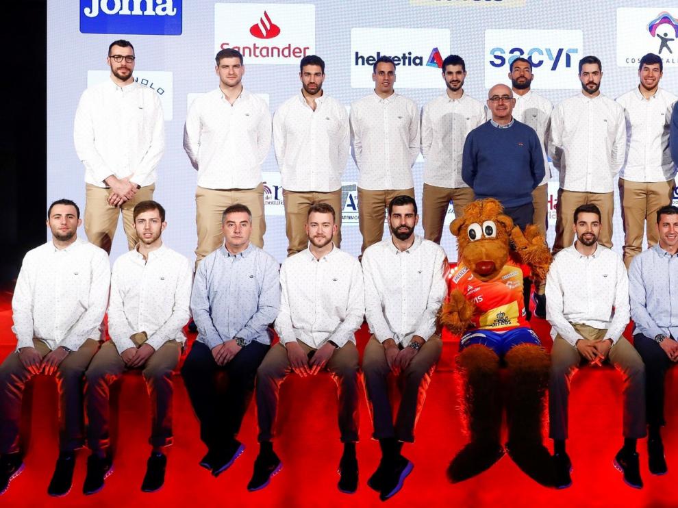 España quiere empezar a ilusionar en el debut con Baréin