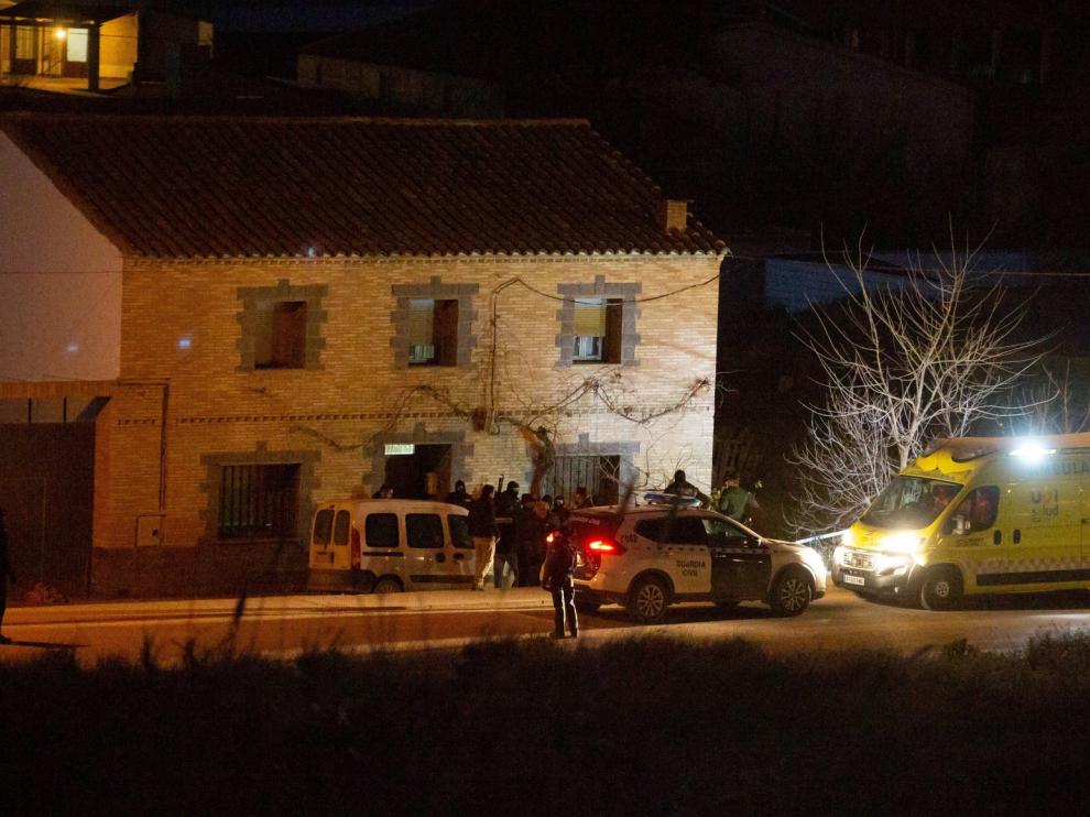 Un hombre mata a su madre y se atrinchera en su casa en Fuentes de Ebro