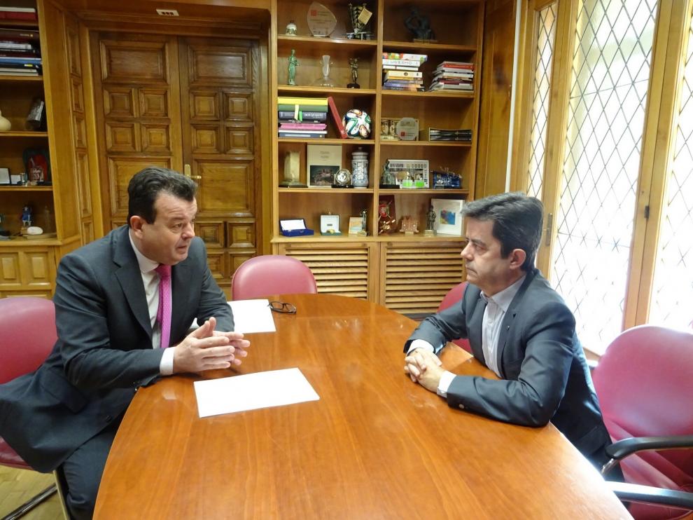 Luis Felipe reclama "financiación suficiente" para los municipios