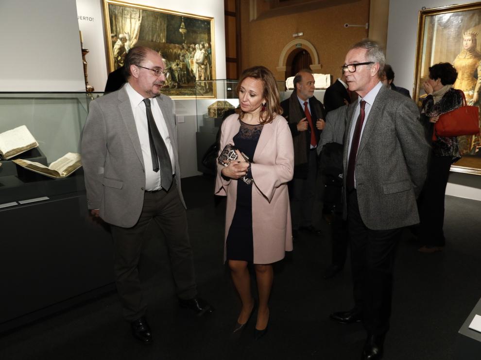 La exposición “Panteones Reales de Aragón” recibe la visita del ministro José Guirao