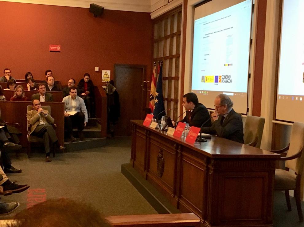 El Gobierno de Aragón explica a los empresarios las ayudas a la Industria 4.0